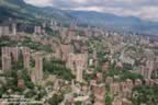 Medellin Colombia haciendo nuevo edificios muy rapido (257kb)